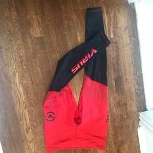 Virus Intl performance leggings
